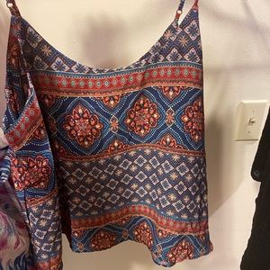 Cute strappy shirt with fun pattern